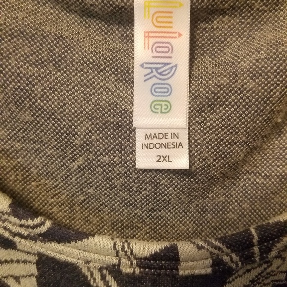 2xl lularoe classic t - Picture 2 of 2